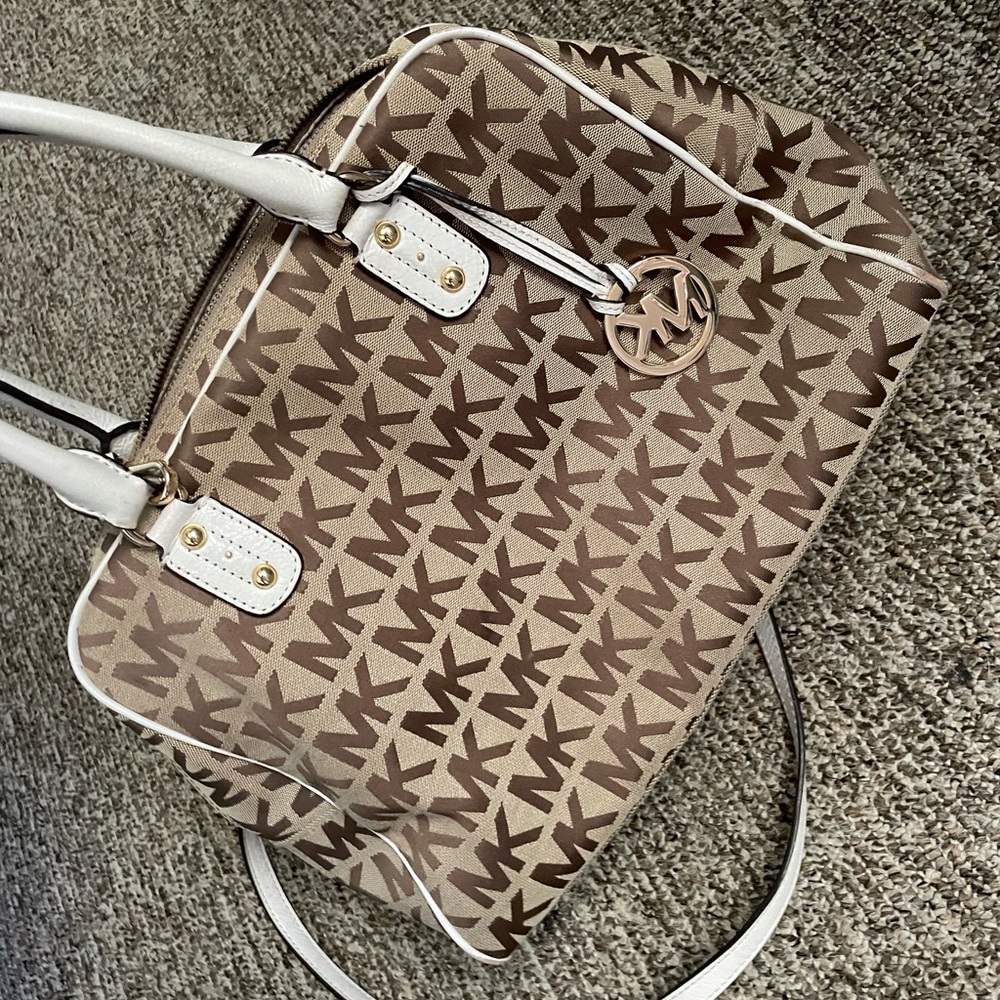 Michael kors monogram bag